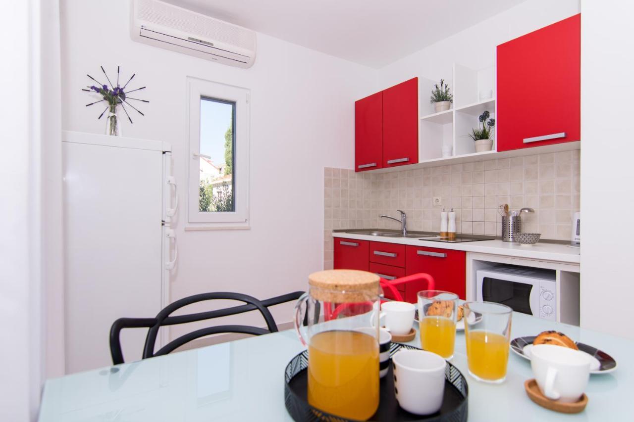 Apartments Rici Bol Extérieur photo