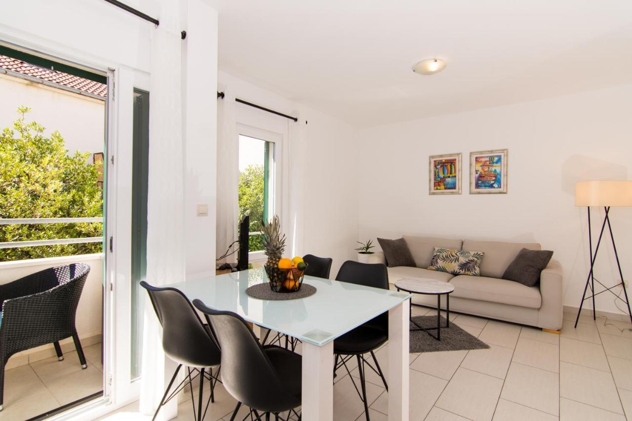 Apartments Rici Bol Extérieur photo